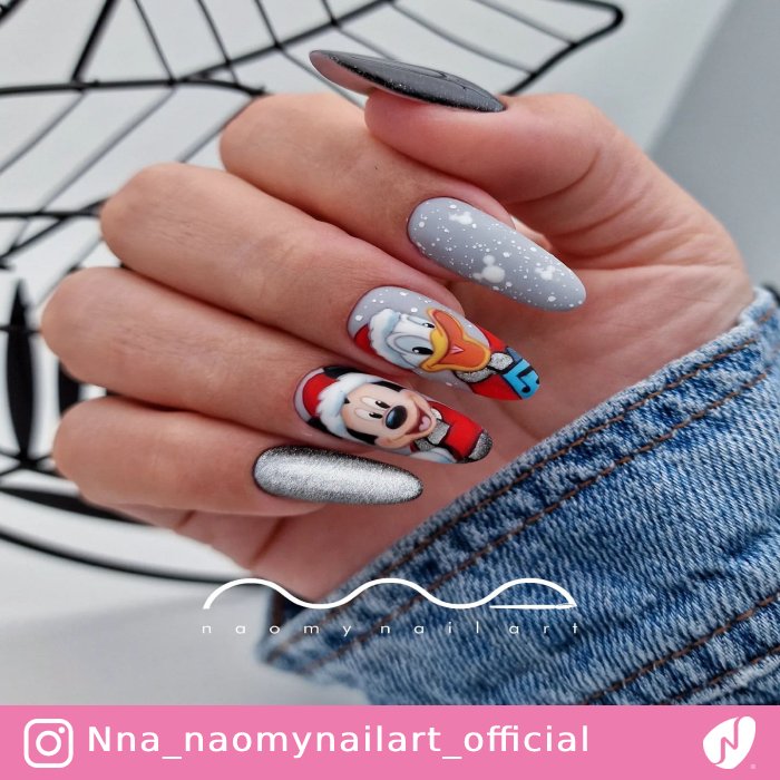 Mickey and Donald Christmas Nail Art